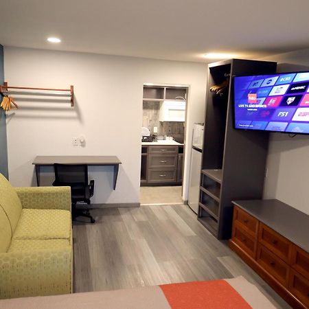 Town Place Studio Apartment Snyder Ngoại thất bức ảnh