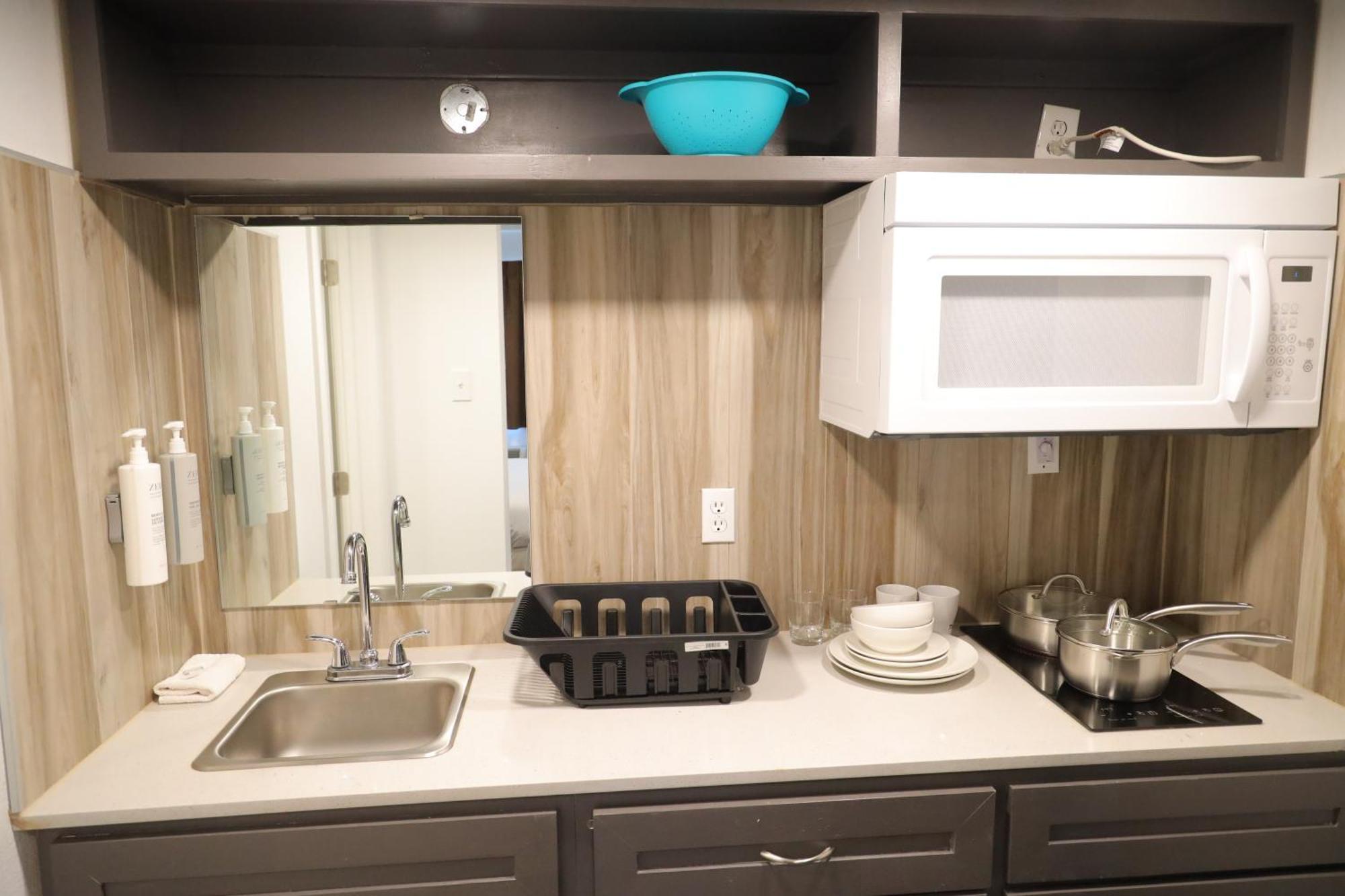 Town Place Studio Apartment Snyder Ngoại thất bức ảnh